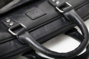 Aktatáska Briefcase Soft 13" Black BB101 20 BB101 8 scaled