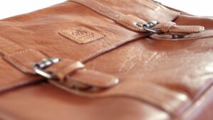 Aktatáska Messengerbag 13" Tan BB106-1 12 BB106 1 6 scaled