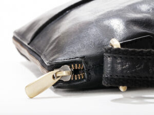 Kézitáska Shoulderbag Medium Black LB017 12 LB017 6