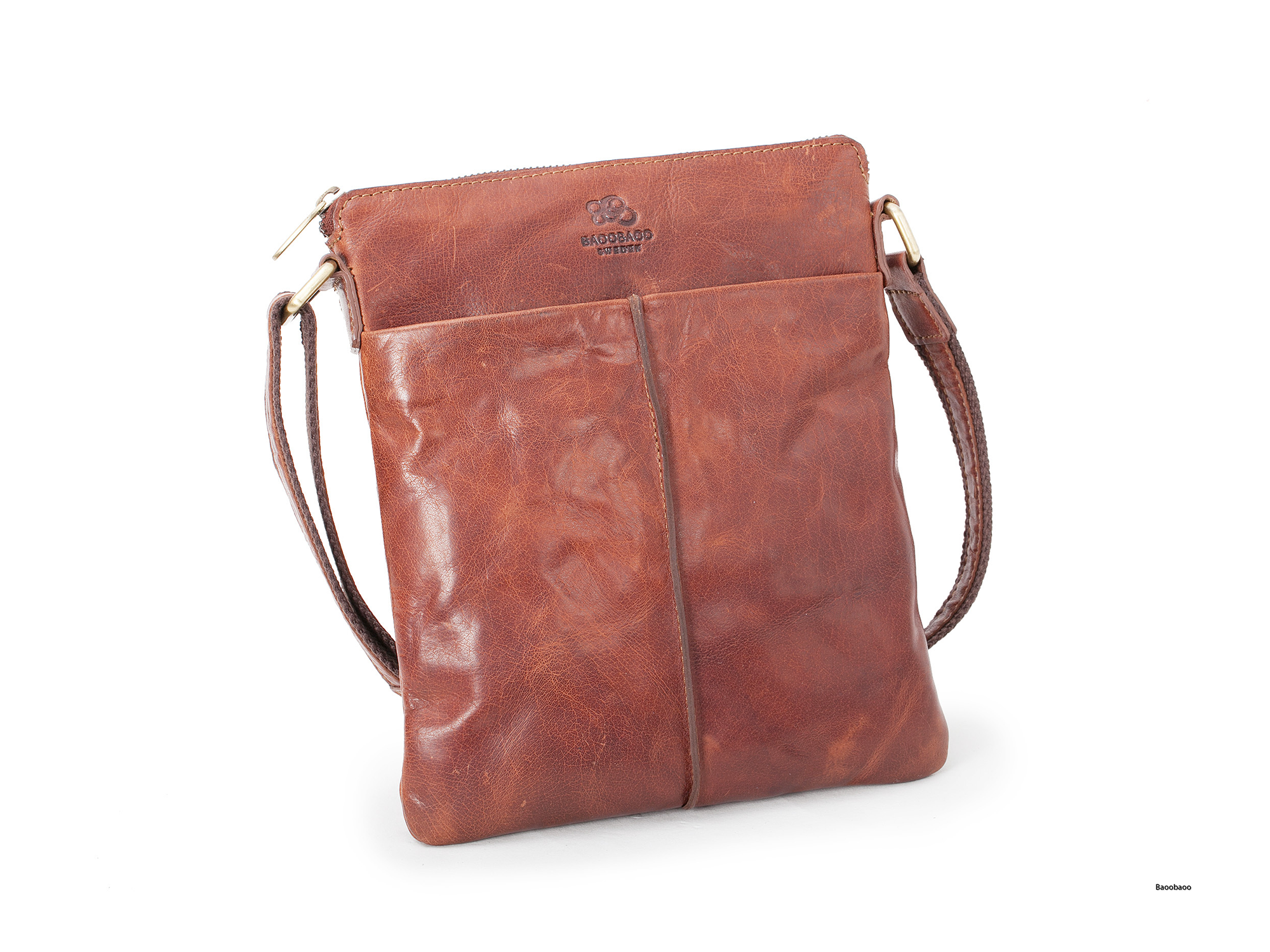 Kézitáska Shoulderbag Small Brandy LB018 1 Brandy színű bivalybőr női bőrtáska Shoulderbag Small LB018, Valódi bőr táska LB018 Brandy színű vállon viselve, Kis méretű bőrtáska Shoulderbag Small LB018 belső zsebekkel, kézitáska